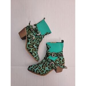 Lucky & Blessed Ankle Western Boots Sz 7 Green Suede Animal Print Buckles Rodeo